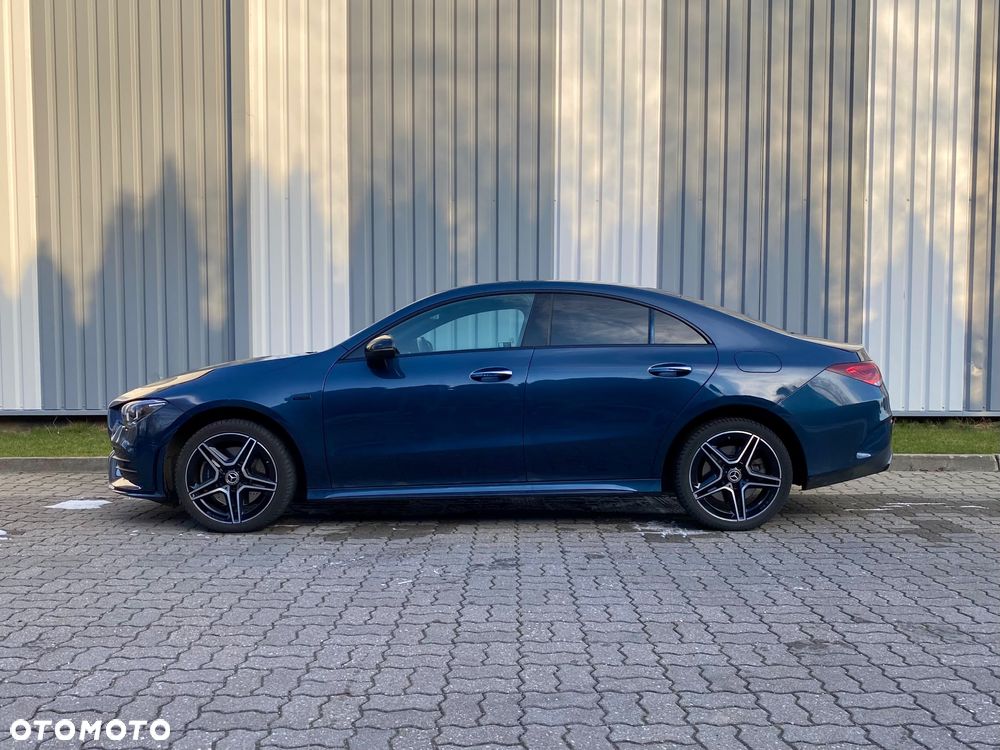 Mercedes-Benz CLA 250 E AMG Line 8G-DCT - 4