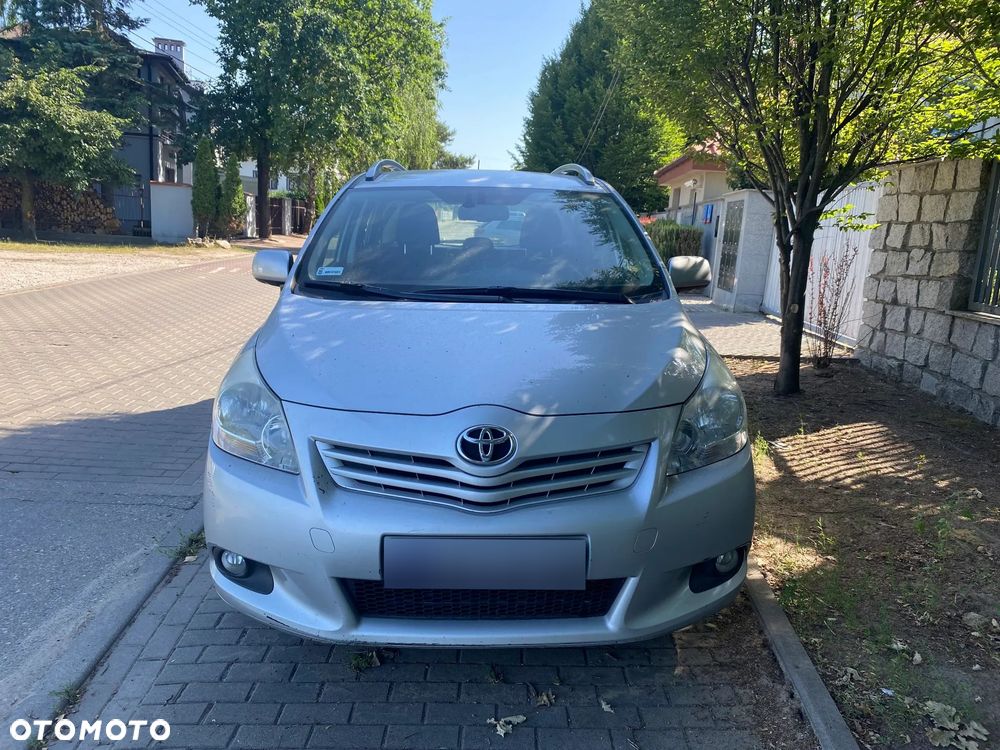Toyota Verso 1.8 Sol plus NAVI 7os MS - 2