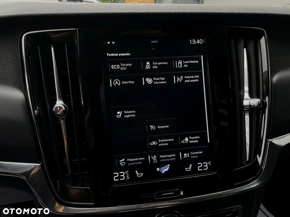 Volvo V90 D4 Geartronic Kinetic - 27