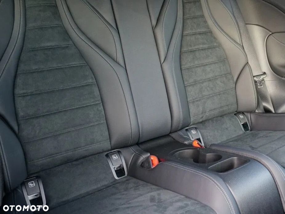 Mercedes-Benz CLE 300 mHEV 4-Matic AMG Line - 14
