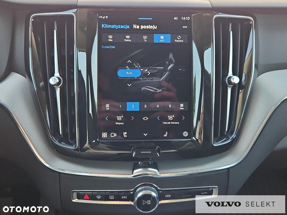 Volvo XC 60 B5 B AWD Plus Dark - 23