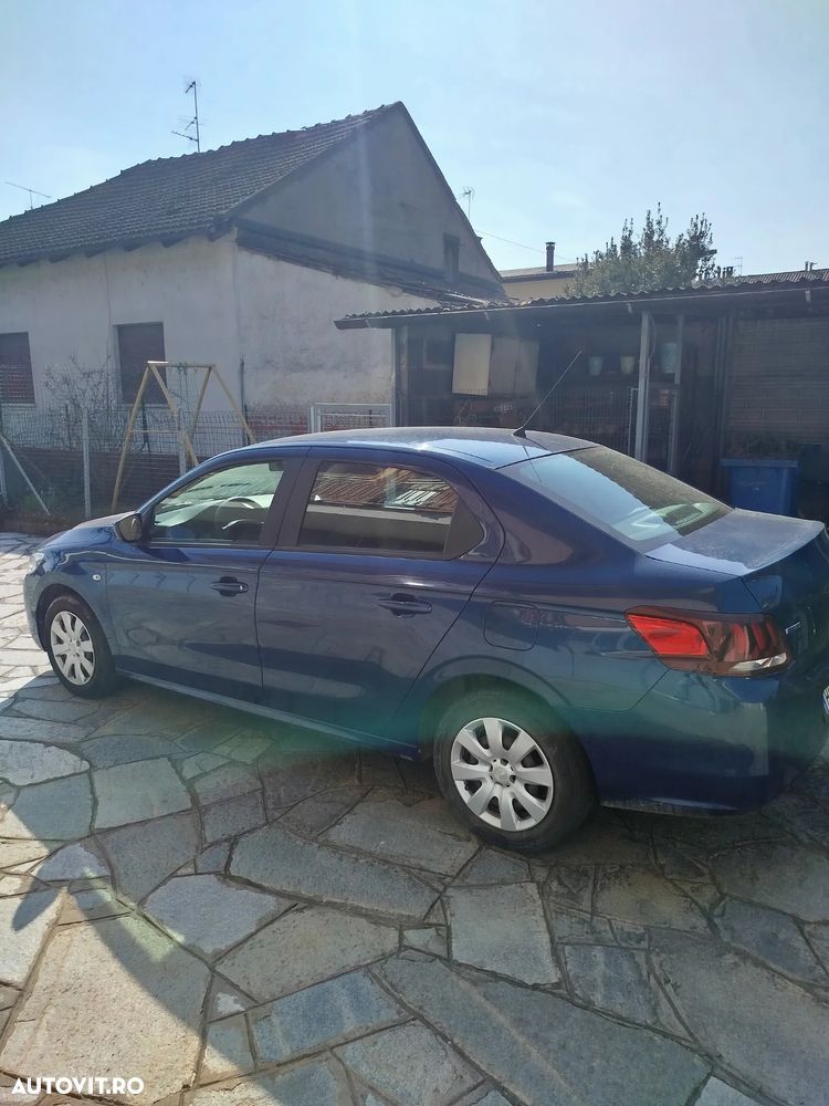 Peugeot 301 1.2 PureTech Allure - 1
