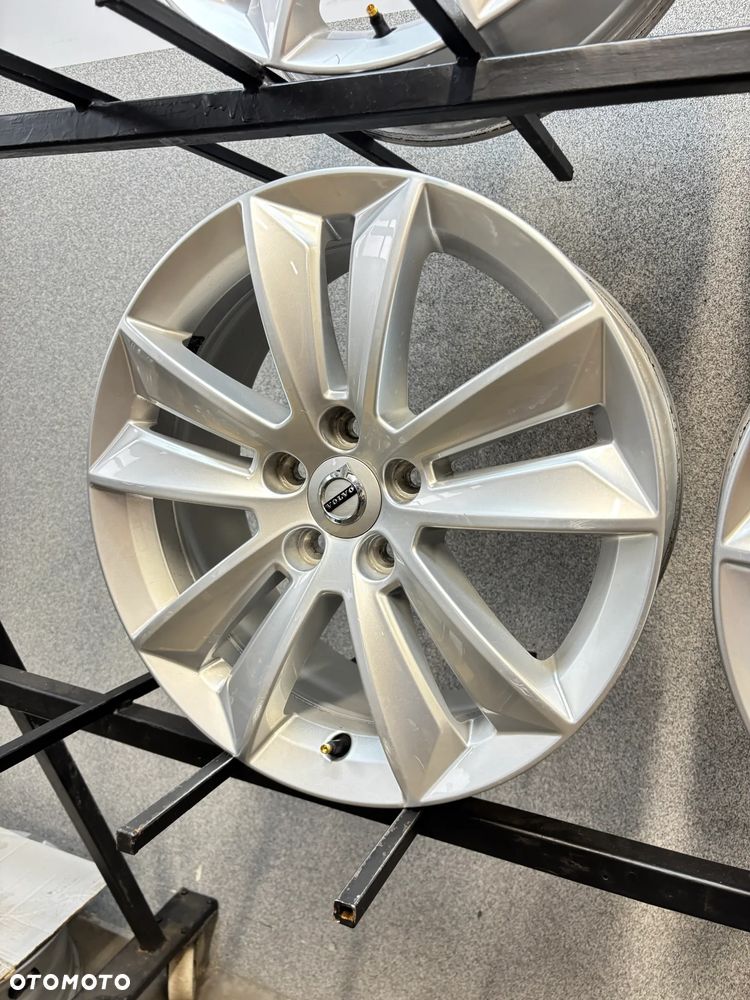 4 Felgi Alu. Volvo S60, V60, V70, 17", 31471309, K3 B400CC - 21