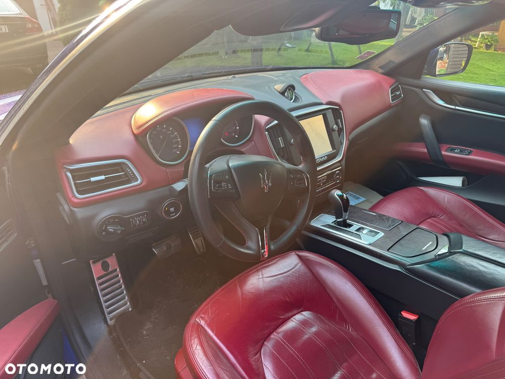 Maserati Ghibli - 13