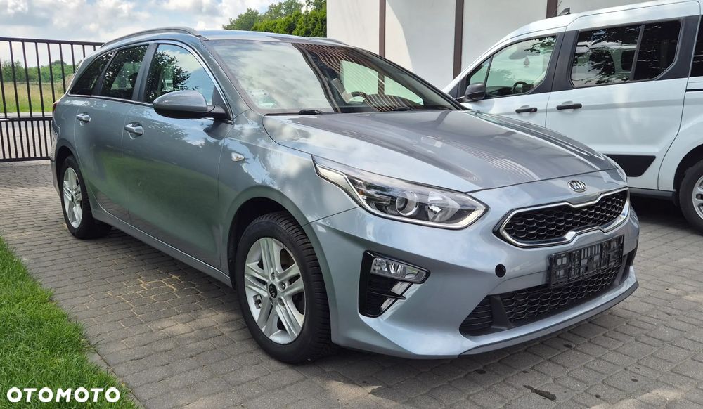 Kia Ceed 1.6 CRDi DCT Vision - 3