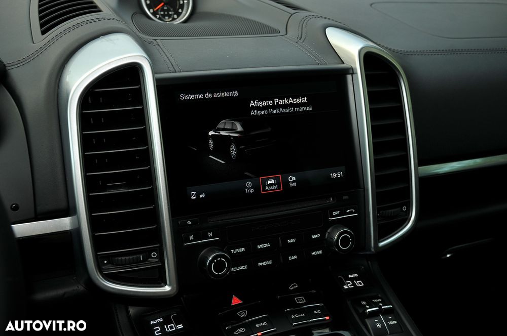 Porsche Cayenne Platinum Edition - 22