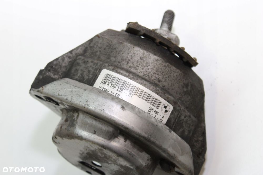 6768228 BMW E64 645I N62 PODUSZKA SILNIKA - 4