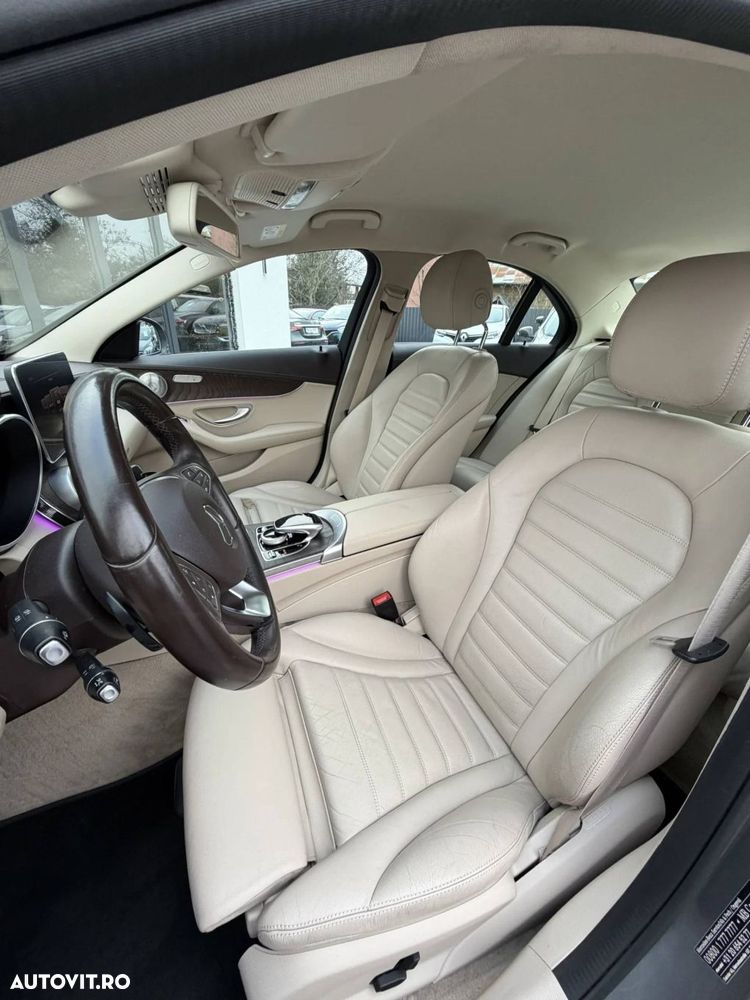 Mercedes-Benz C - 16