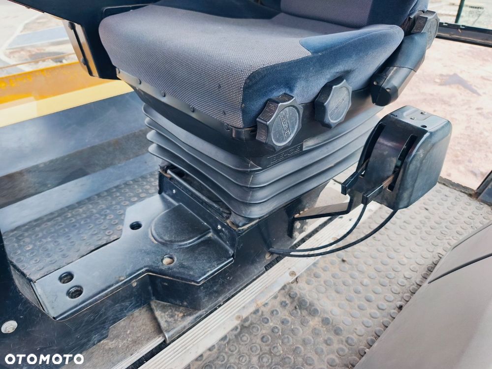 Dynapac Cc 4200 - 28