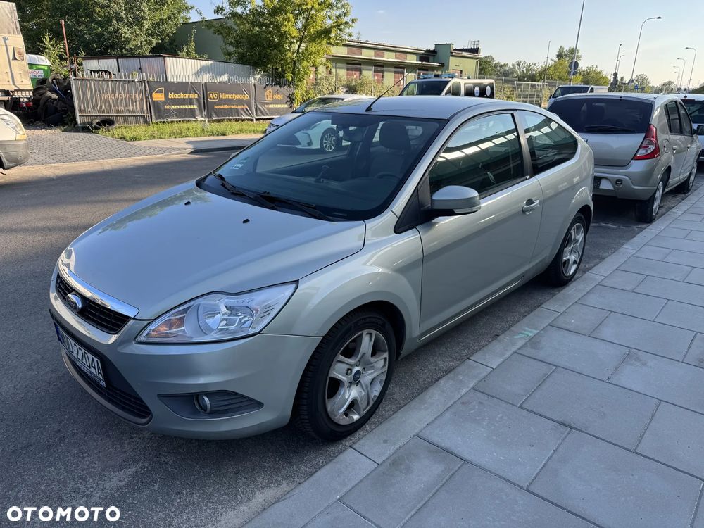 Ford Focus 1.6 Ambiente - 1