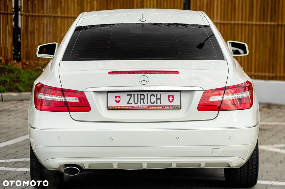 Mercedes-Benz Klasa E 250 BlueEFFICIENCY 7G-TRONIC Avantgarde - 17