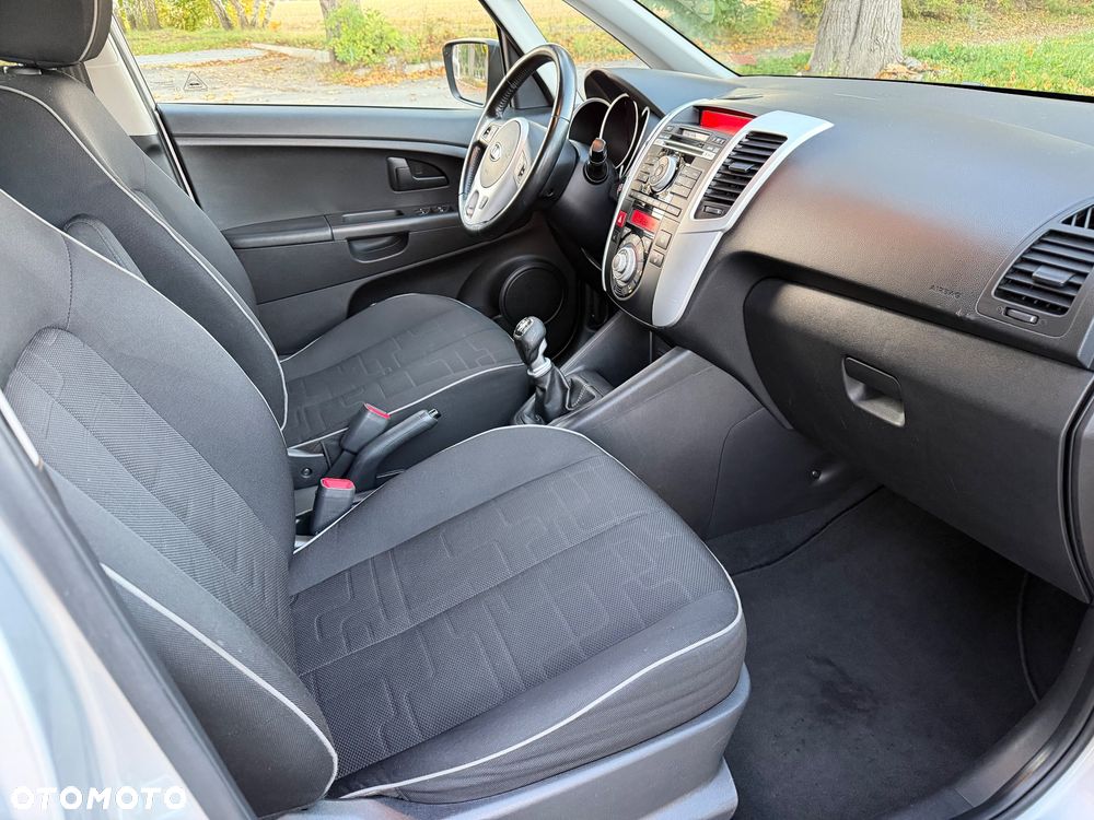 Kia Venga - 26