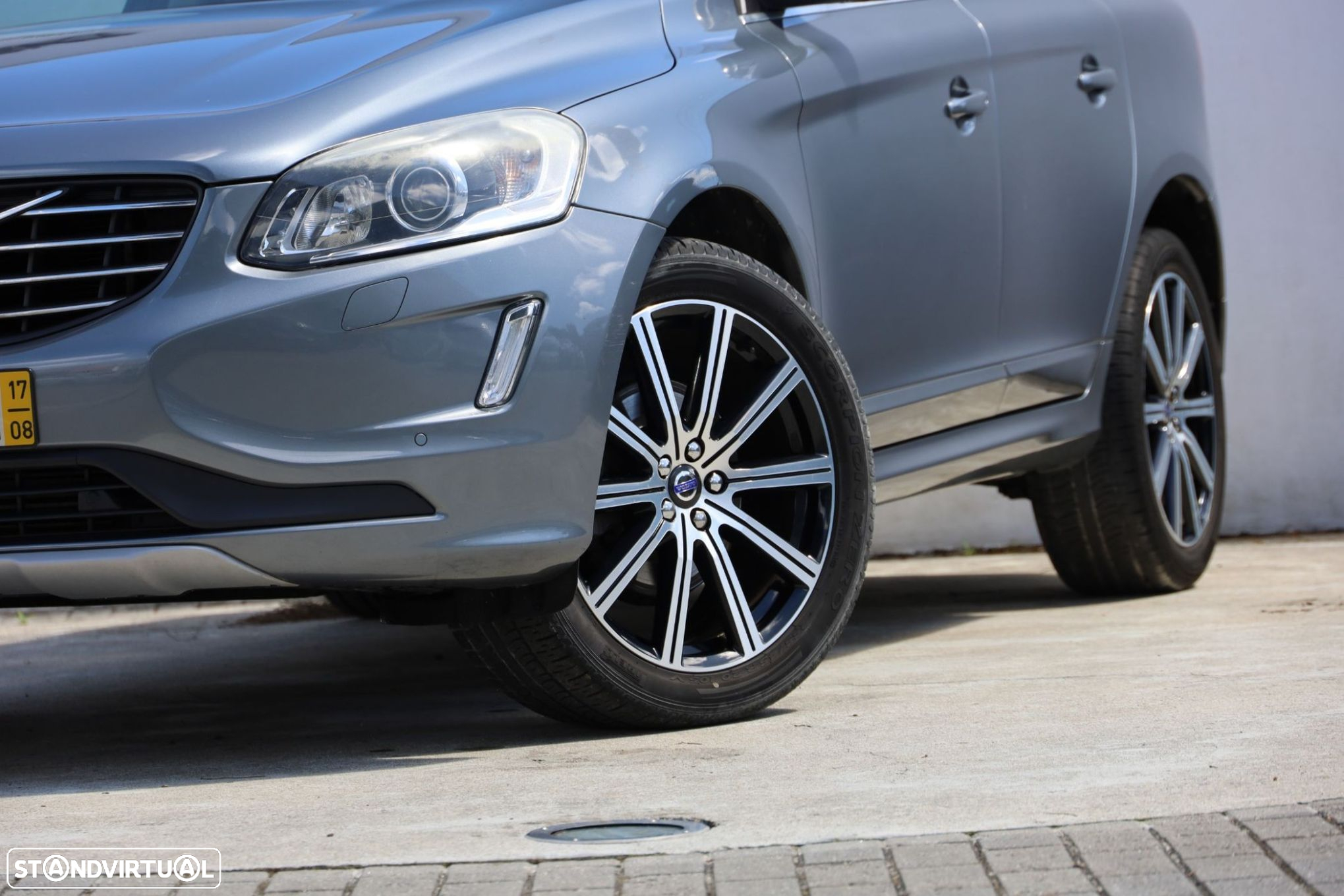 Volvo XC 60 2.0 D4 Dynamic Edition Geartronic - 28
