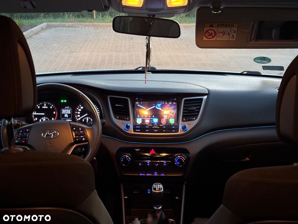 Hyundai Tucson 1.7 CRDI BlueDrive Classic 2WD - 10
