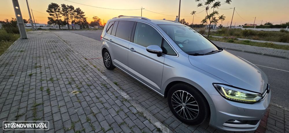 VW Touran 2.0 TDI Highline DSG - 2