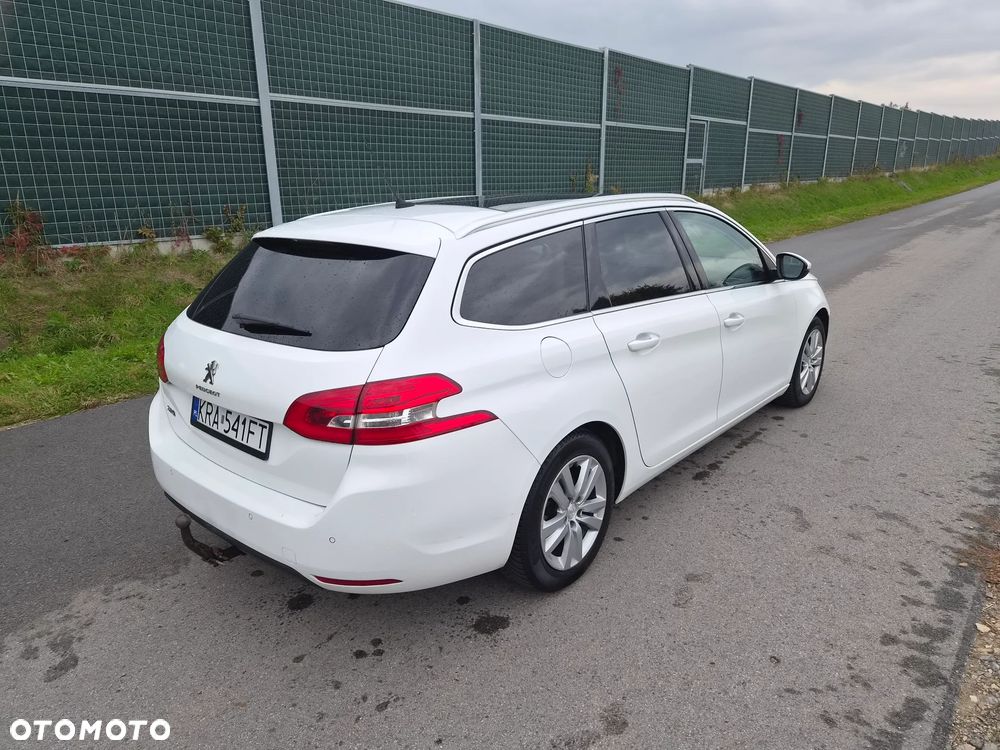 Peugeot 308 2015