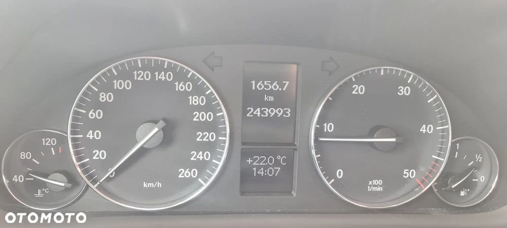 Mercedes-Benz Klasa C 200 T CDI Classic - 6