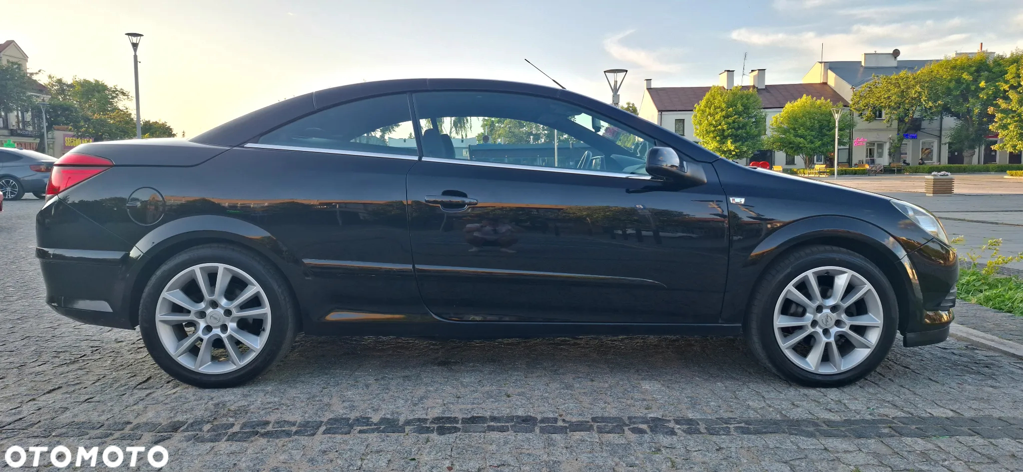 Opel Astra TwinTop 1.8 Enjoy - 7