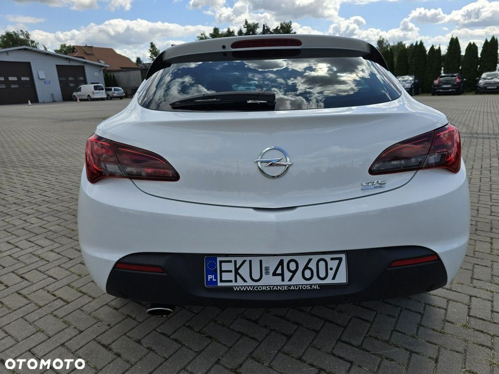 Opel Astra - 11