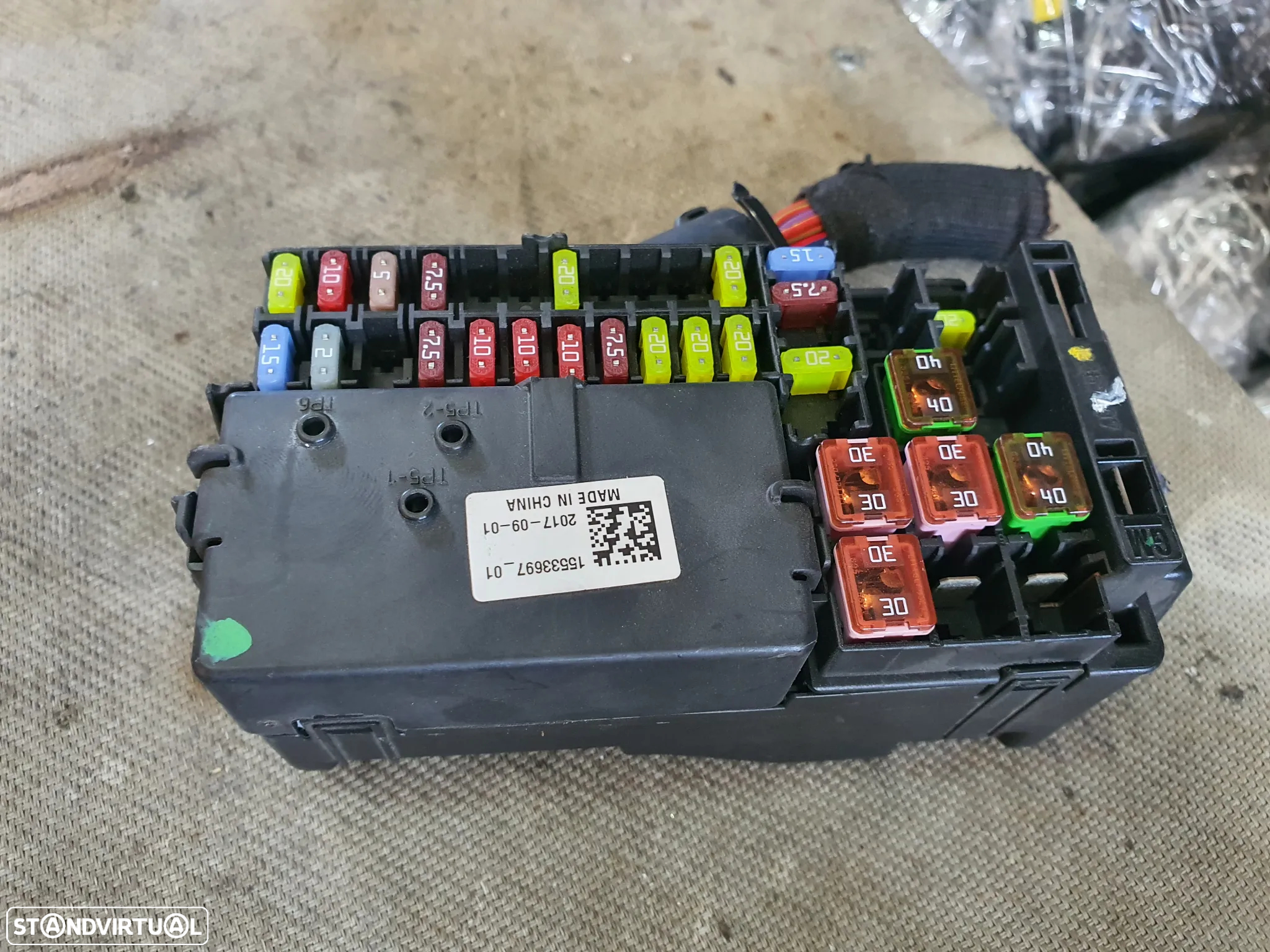 CAIXA FUSIVEIS OPEL ASTRA K / 15533697_01 - 2