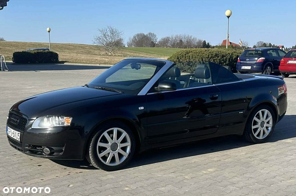 Audi A4 Cabrio 2.0 TDI DPF Multitronic - 11