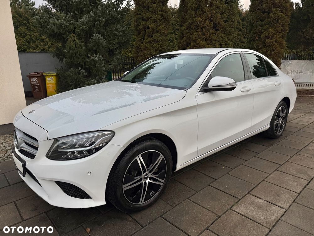 Mercedes-Benz Klasa C 160 Business Edition 9G-TRONIC - 1
