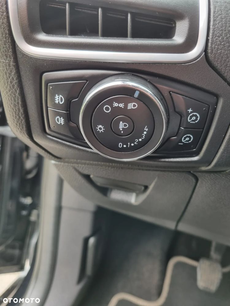 Ford Focus 1.6 TDCi DPF Champions Edition - 25