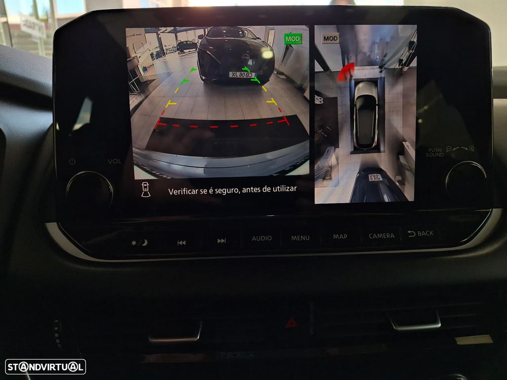 Nissan Qashqai 1.3 DIG-T N-Connecta DCT - 24