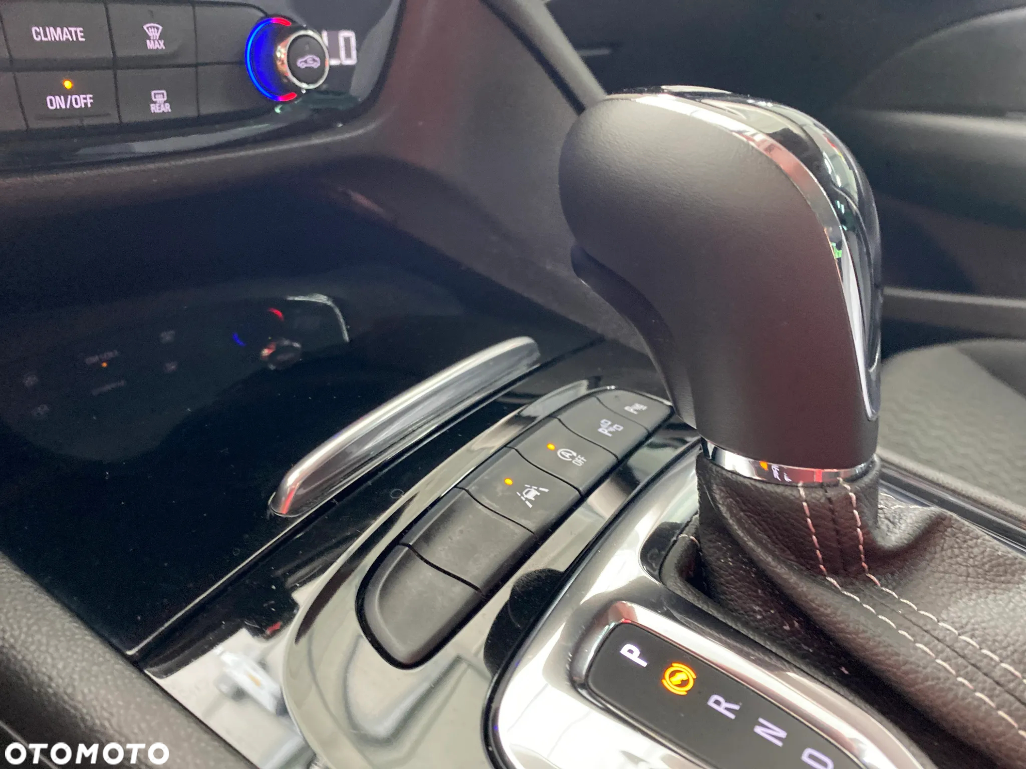 Opel Insignia - 16