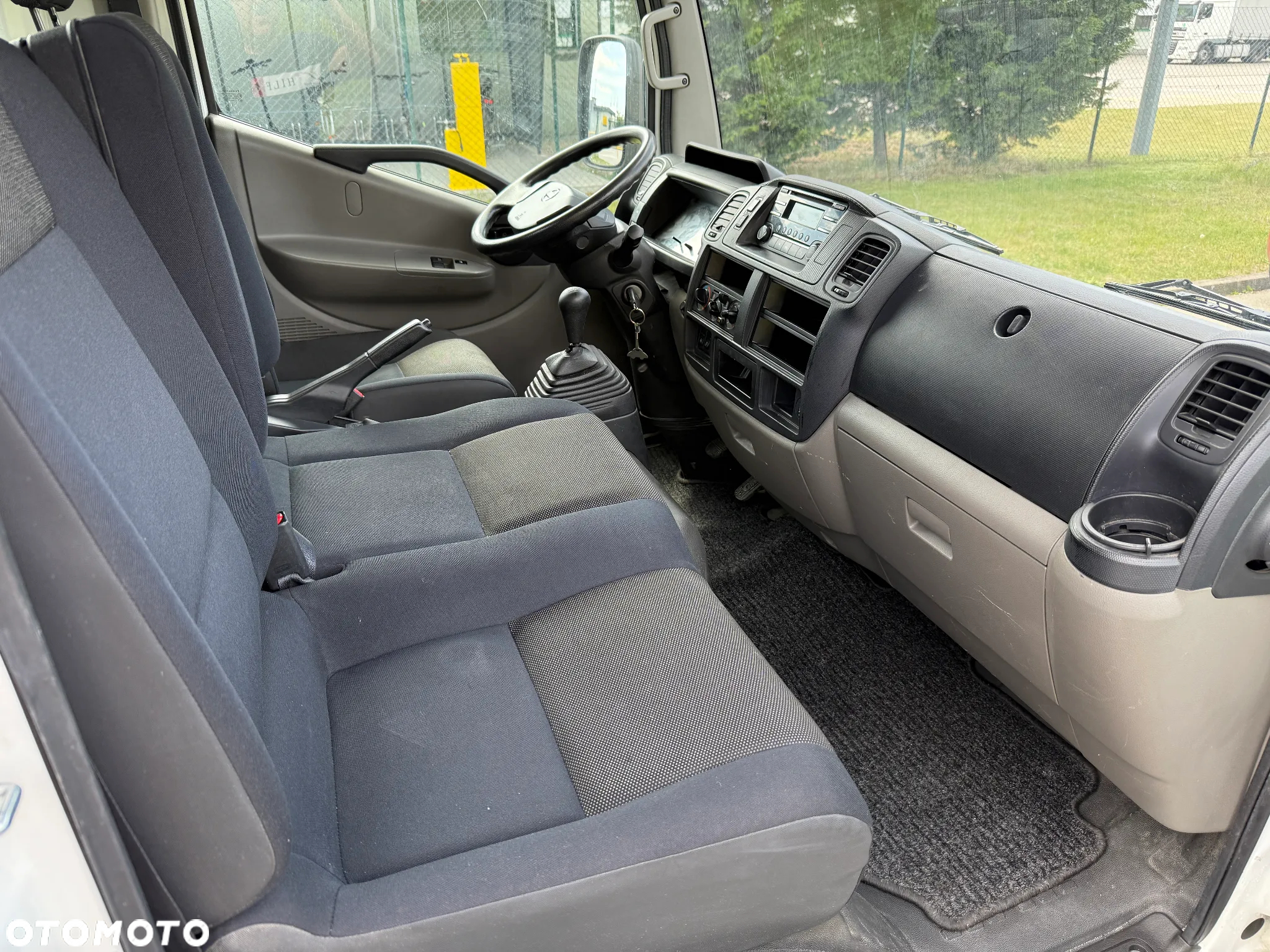 Nissan NT 400  Cabstar - 12