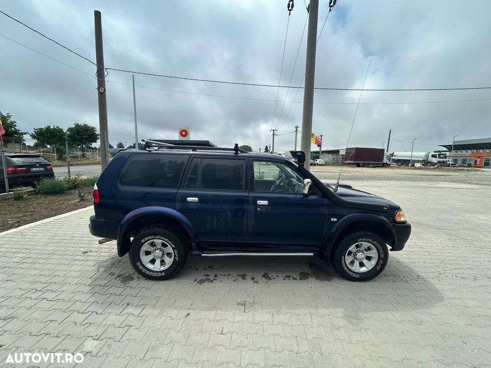 Mitsubishi Pajero Sport 2.5 TD Intense Piele + - 3