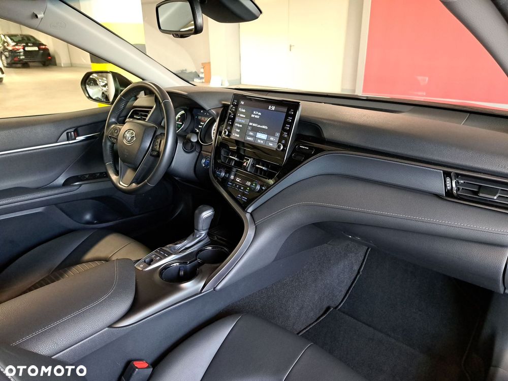 Toyota Camry 2.5 Hybrid Prestige CVT - 17