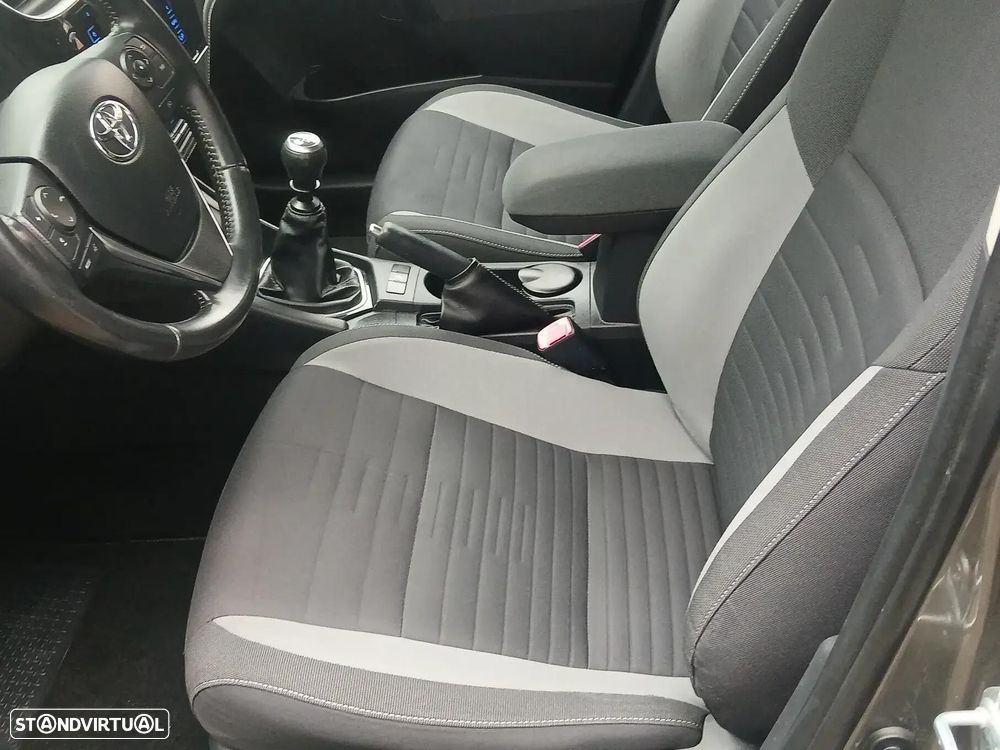 Toyota Auris Touring Sports 1.4 D-4D Exclusive+Navi - 12