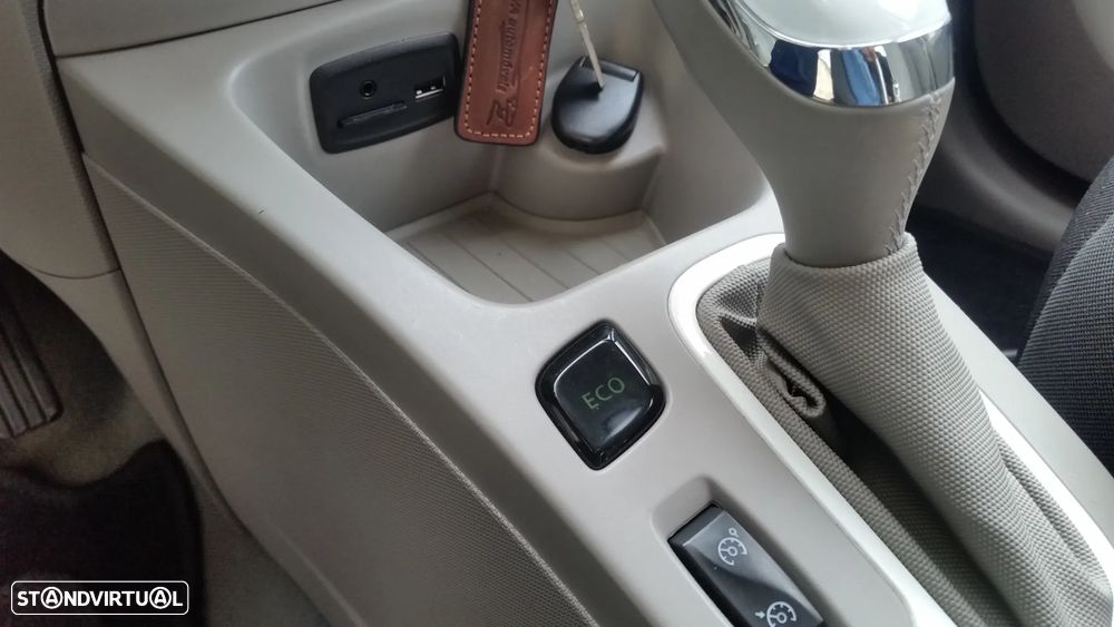 Renault Zoe (c/ Bateria) 41 kwh Life - 14