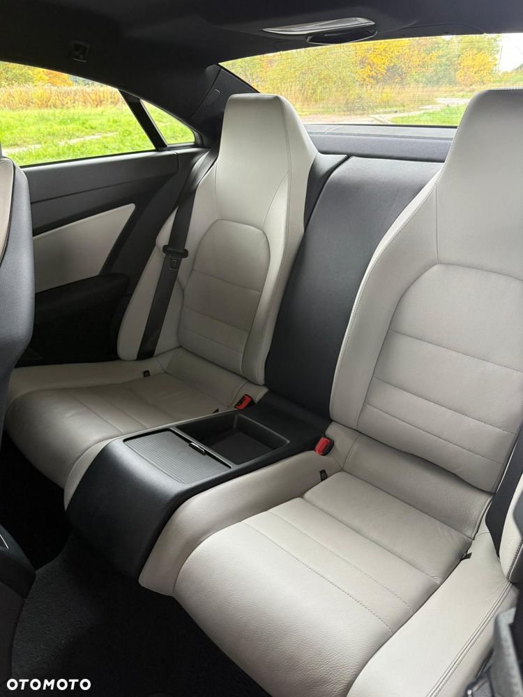 Mercedes-Benz Klasa E 350 CDI DPF BlueEFFICIENCY 7G-TRONIC Avantgarde - 17