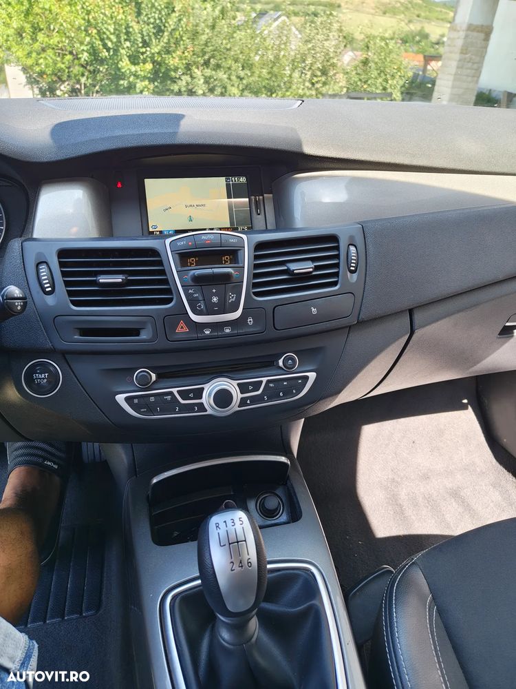 Renault Laguna - 11