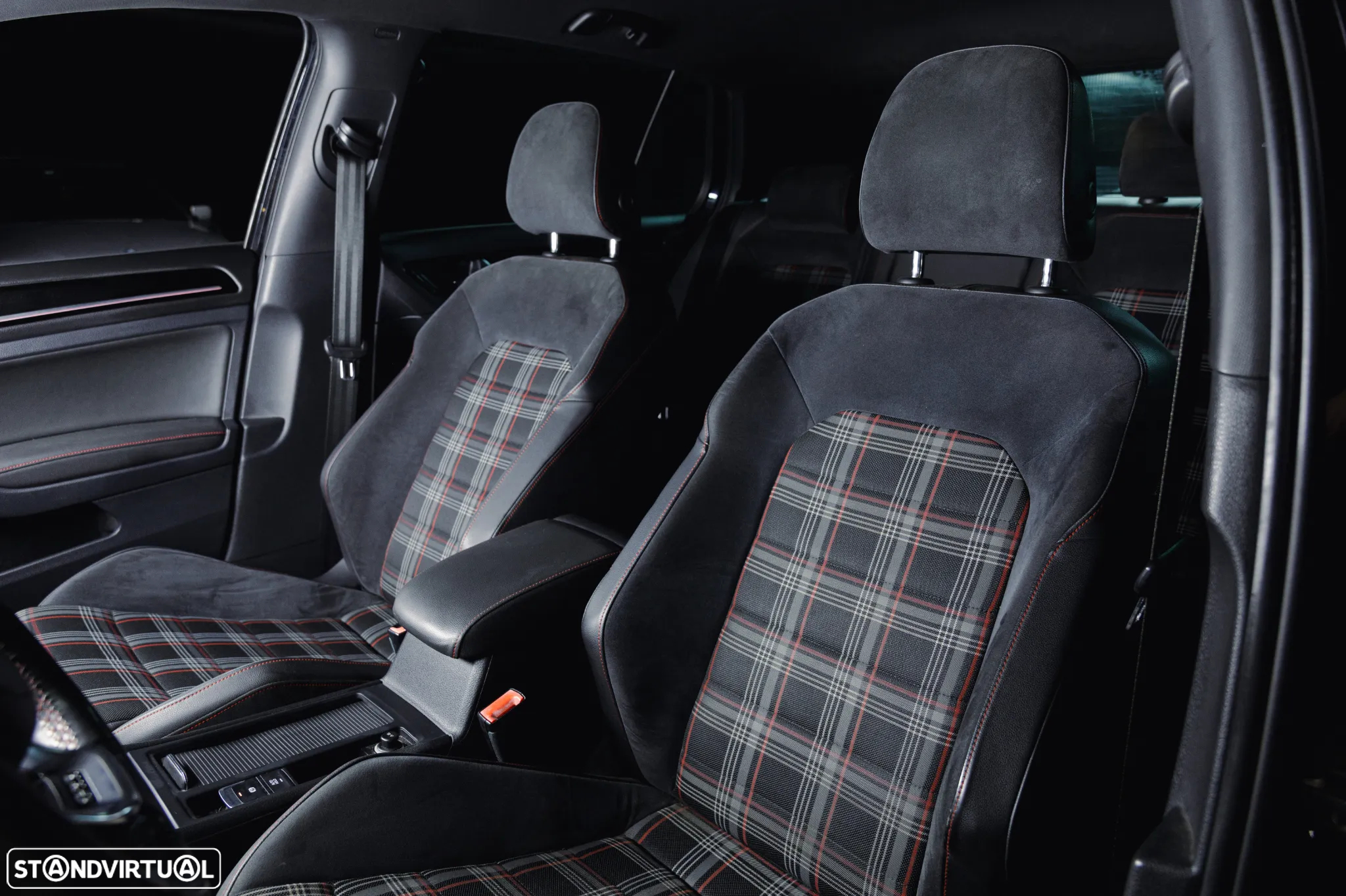 VW Golf 2.0 TSi GTi DSG - 10