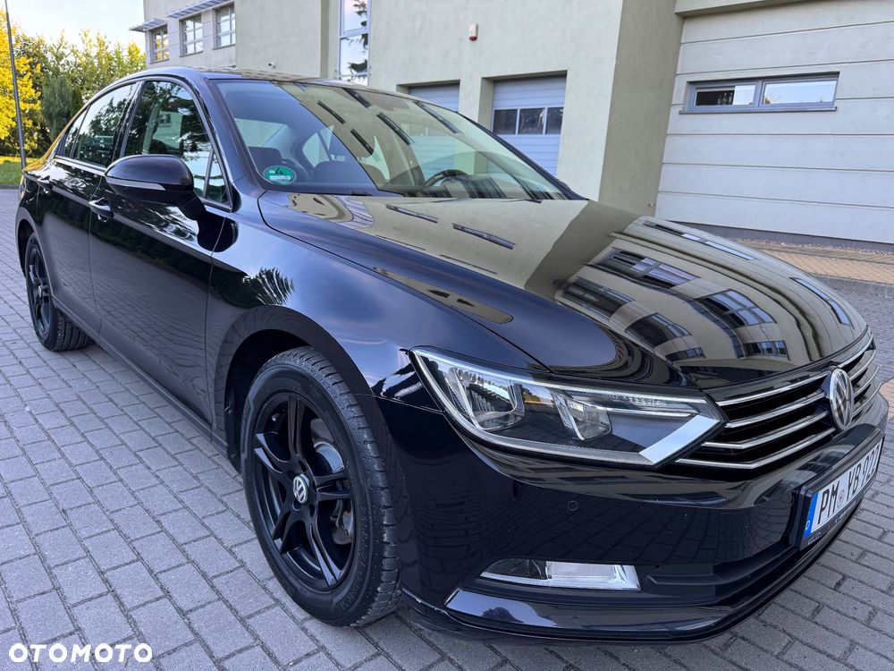 Volkswagen Passat - 13