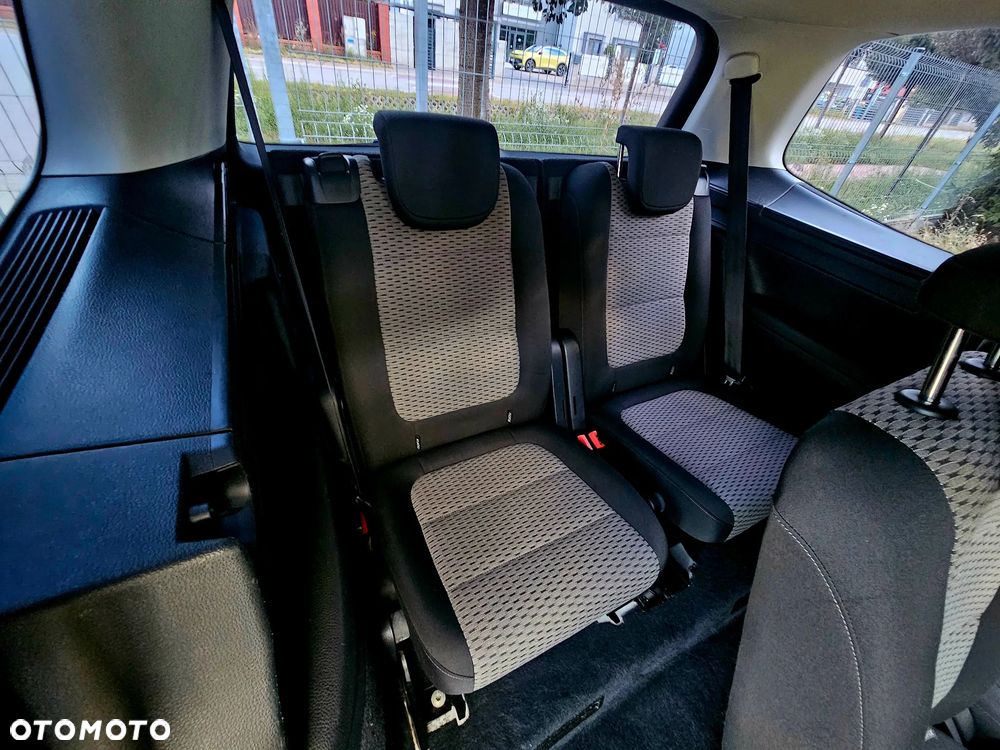 Volkswagen Sharan 2.0 TDI DSG BlueMotion Technology Trendline - 14