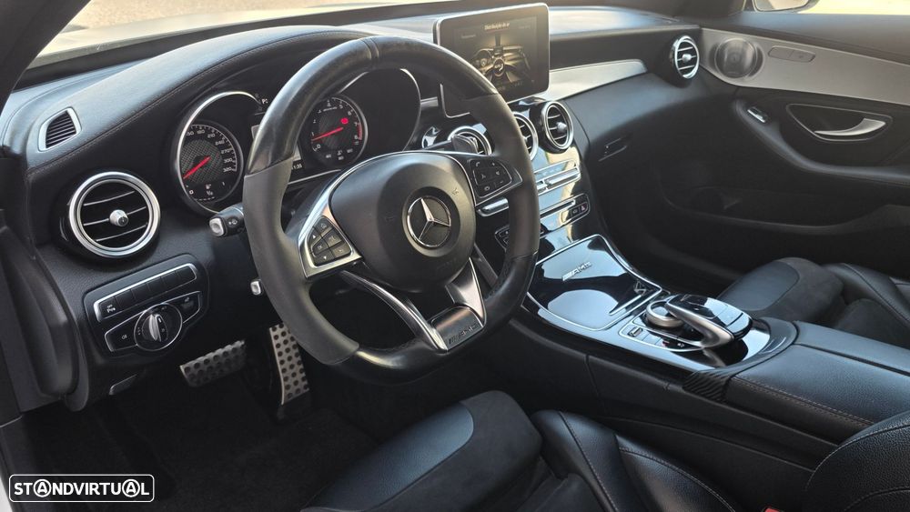 Mercedes-Benz C 63 AMG Standard - 45