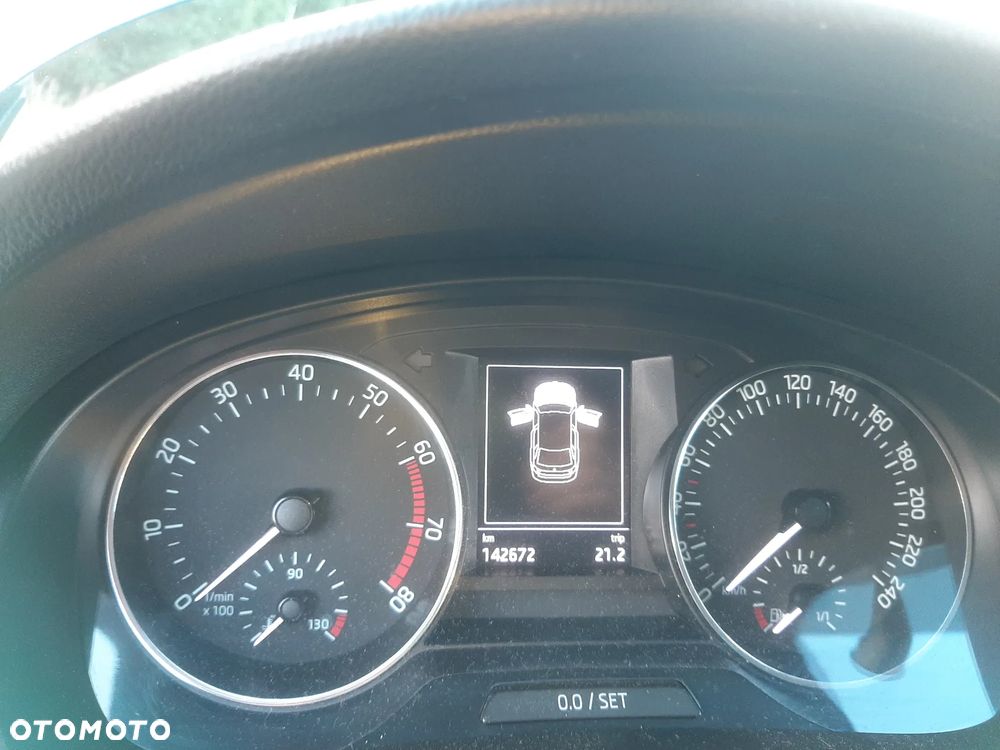 Skoda RAPID 1.2 TSI Active - 13