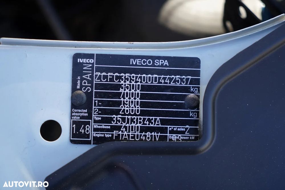 Iveco DAILY 35-130 / 4.2 M CONTAINER / LIFT / TWIN GVWR: 3500 KG / IMPORTAT - 38
