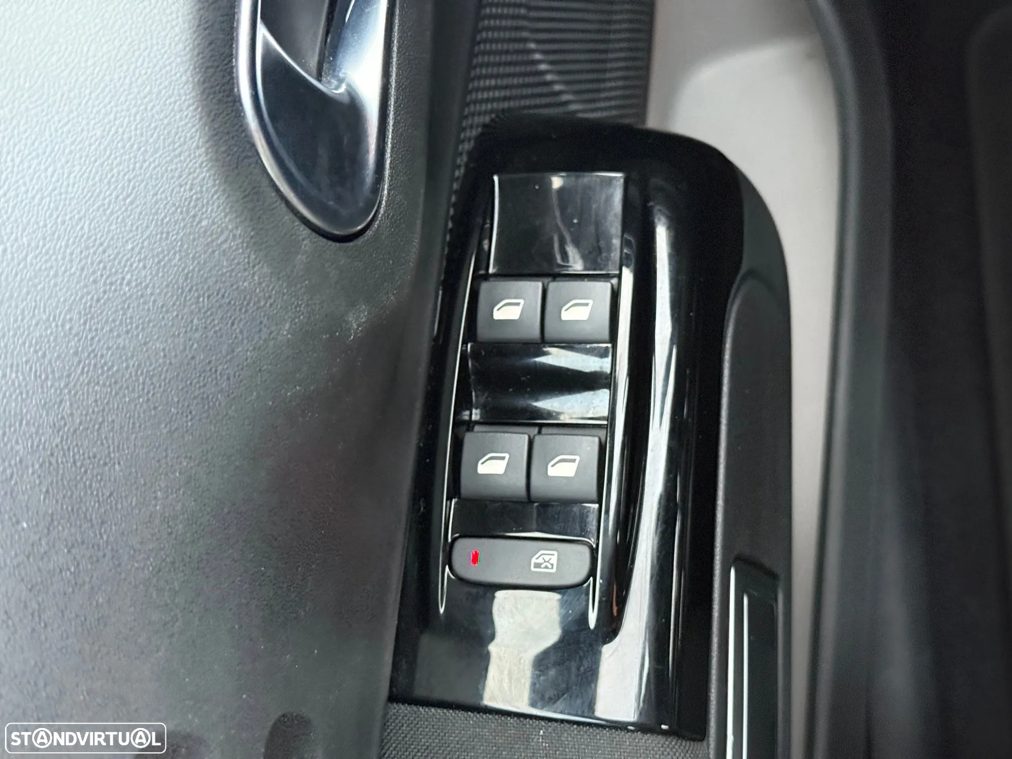 Citroën C3 1.2 PureTech Shine - 11