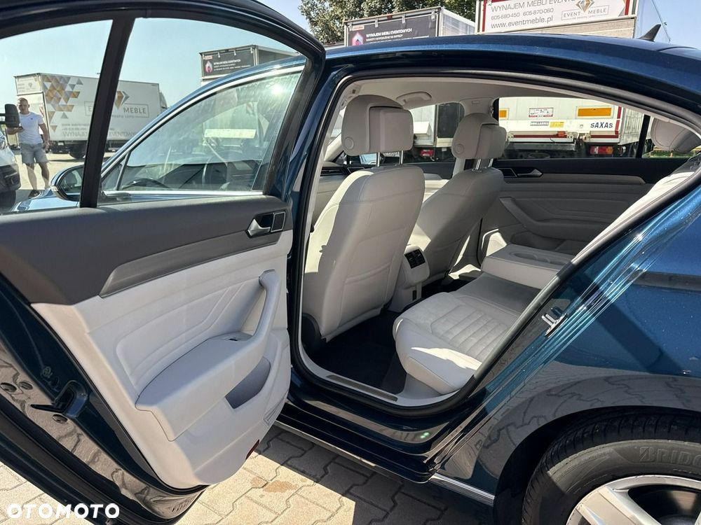Volkswagen Passat 2.0 TSI Elegance DSG - 14