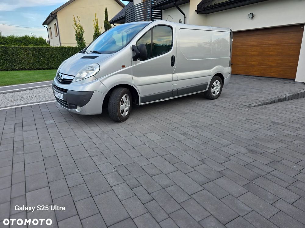Opel Vivaro - 1