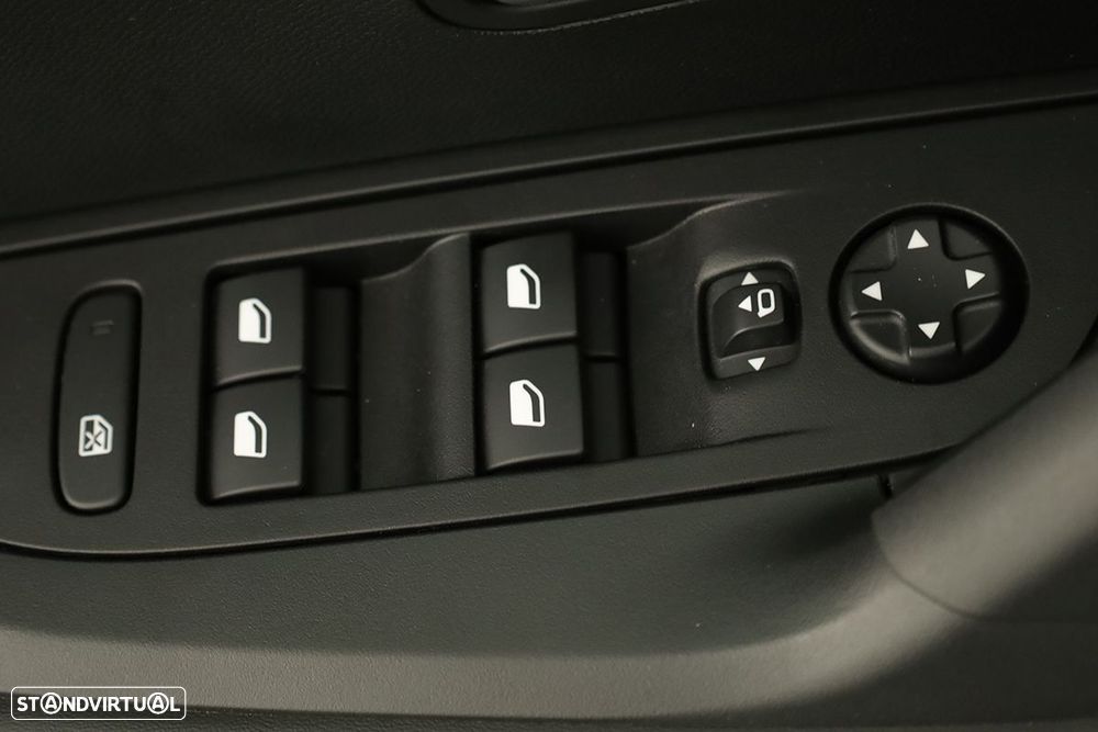 Peugeot 2008 1.2 PureTech Allure - 20