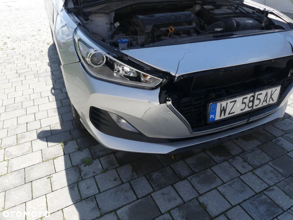 Hyundai i30 1.4 Comfort - 37