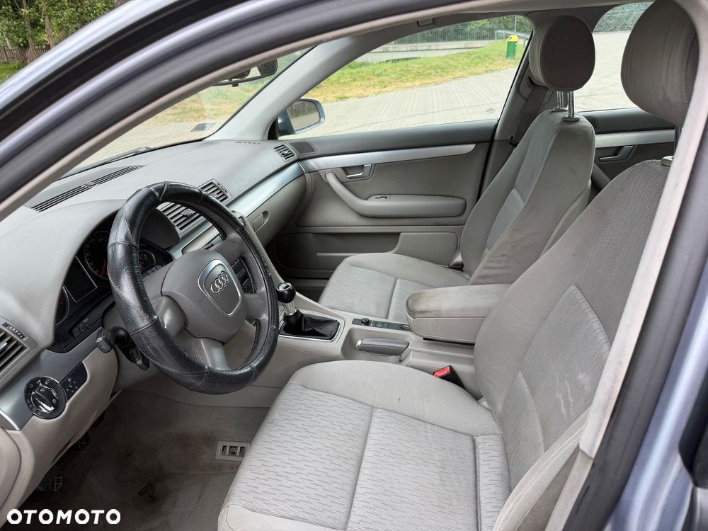 Audi A4 Limousine - 7