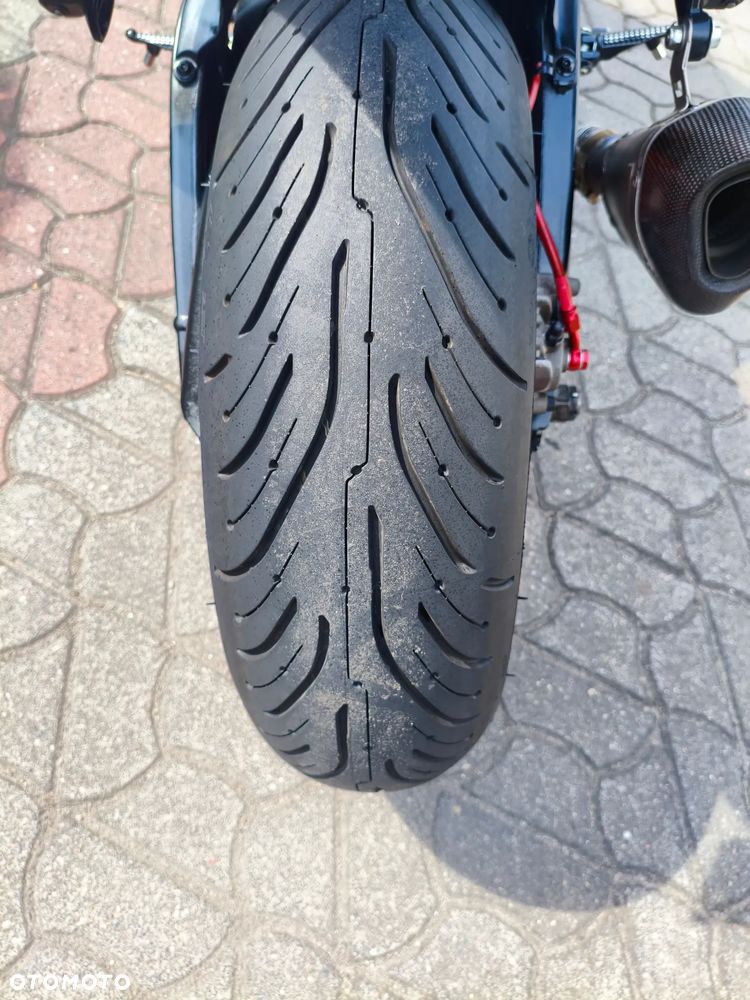 Kawasaki Ninja - 19