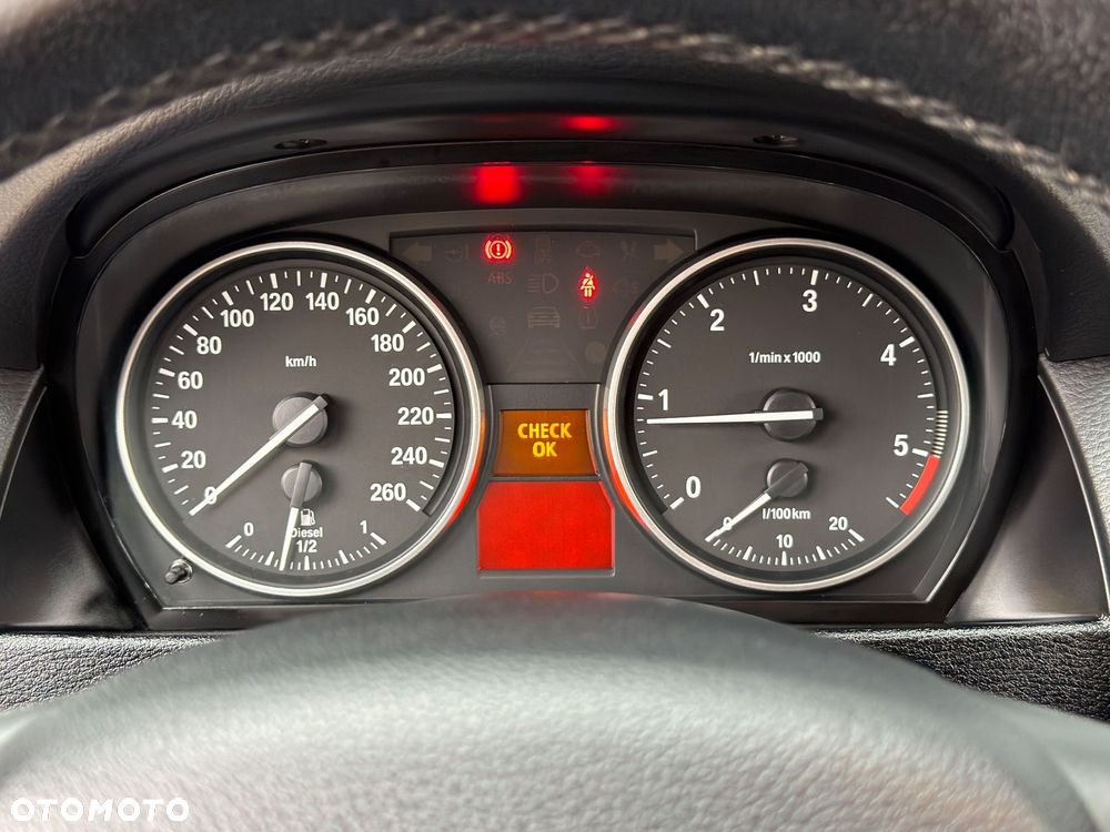 BMW X1 xDrive18d Sport Line - 13